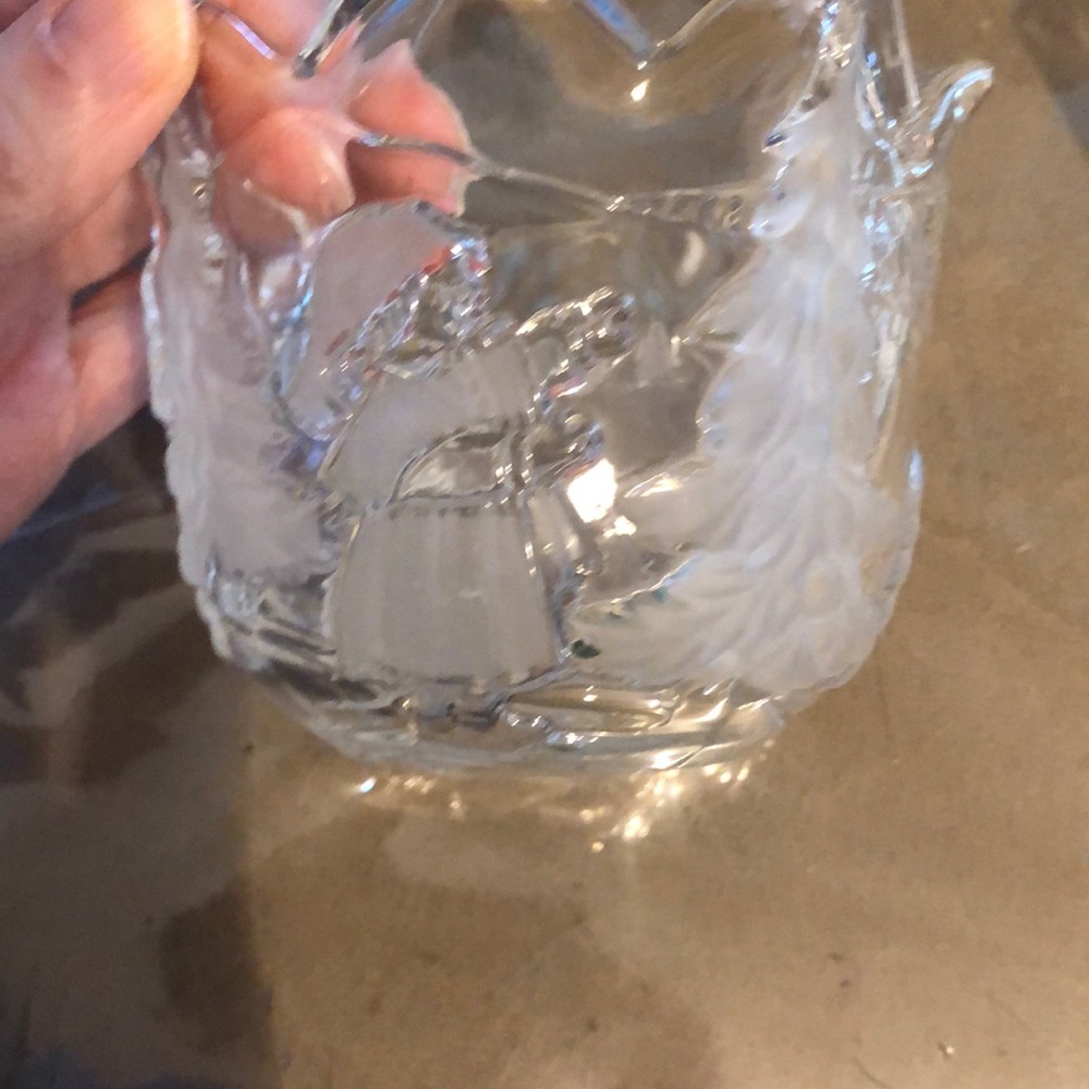 Gorgeous Frosted Candle Holders - Picture 5 of 7
